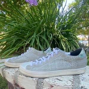 P448 SUEDE ITALIAN LEATHER FASHION SNEAKERS IN WHITE AND GRAY   🌱SIZE 37🌱